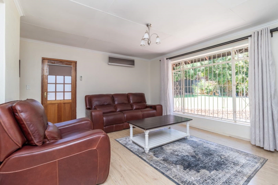 3 Bedroom Property for Sale in Little Falls Gauteng