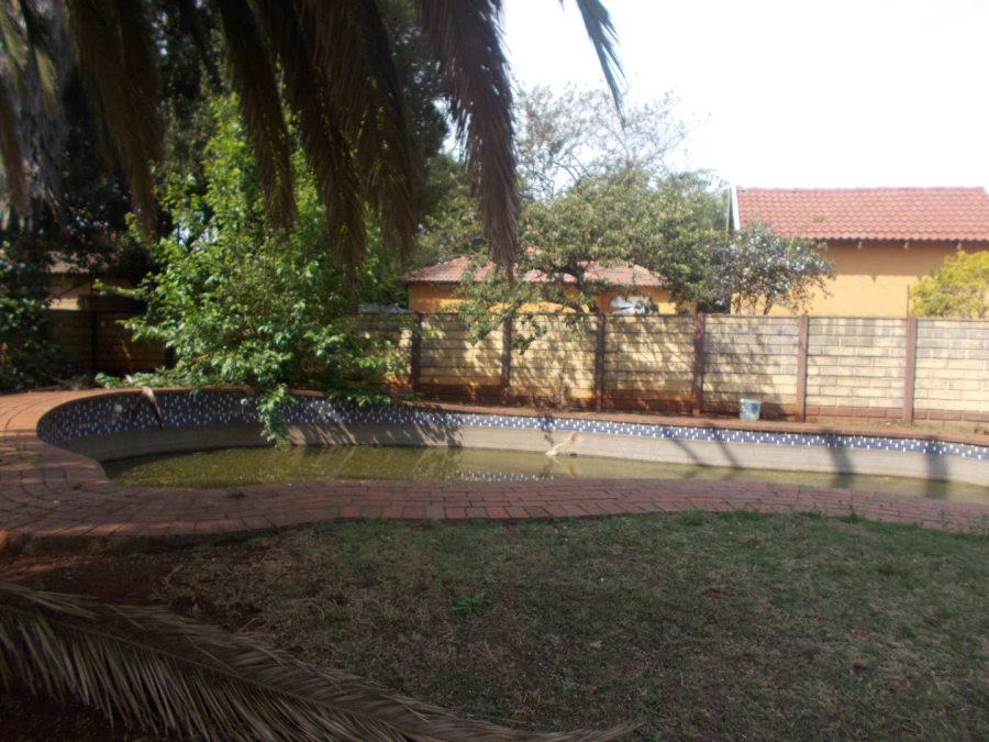 4 Bedroom Property for Sale in Dawn Park Gauteng