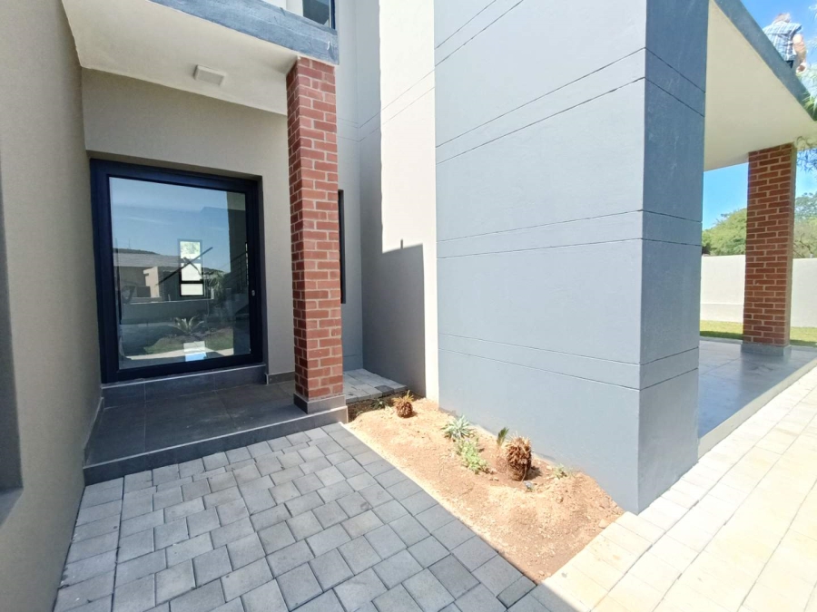 3 Bedroom Property for Sale in Eldoraigne Gauteng