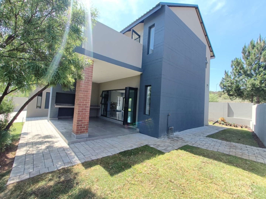 3 Bedroom Property for Sale in Eldoraigne Gauteng