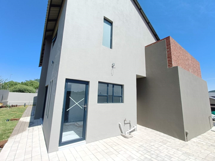 3 Bedroom Property for Sale in Eldoraigne Gauteng