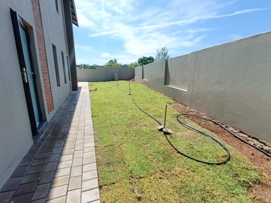 3 Bedroom Property for Sale in Eldoraigne Gauteng