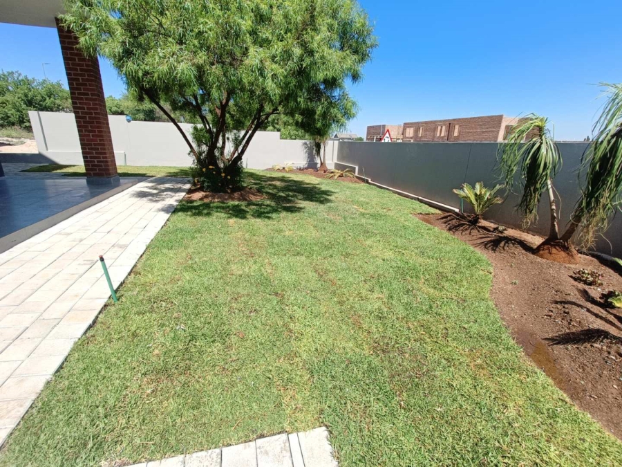 3 Bedroom Property for Sale in Eldoraigne Gauteng