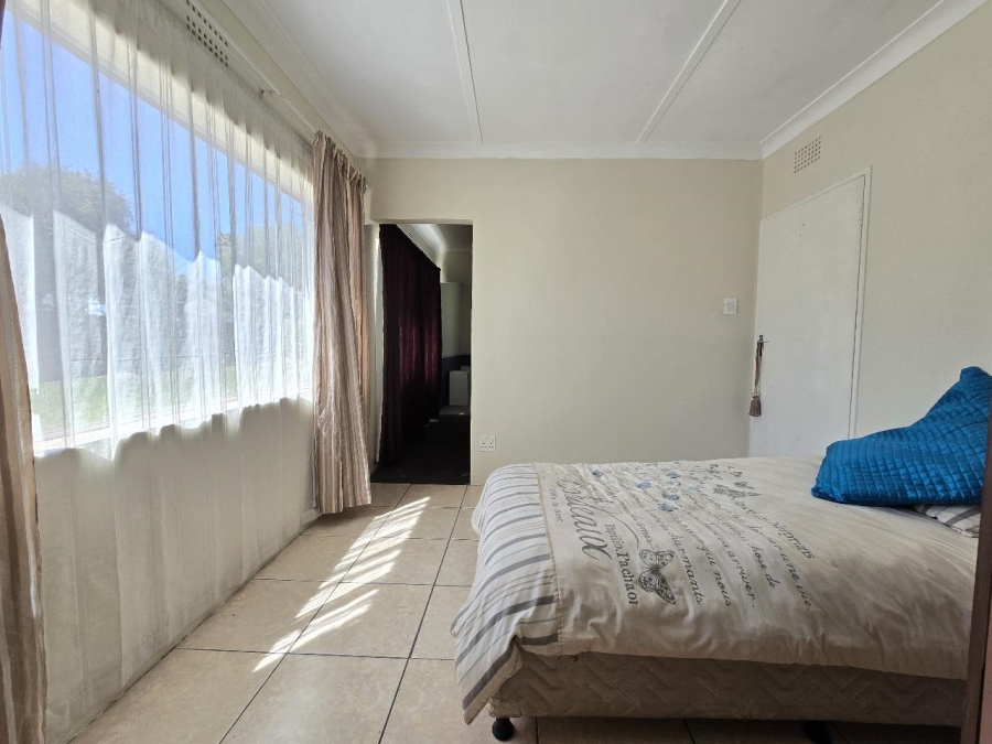 3 Bedroom Property for Sale in General Albertspark Gauteng