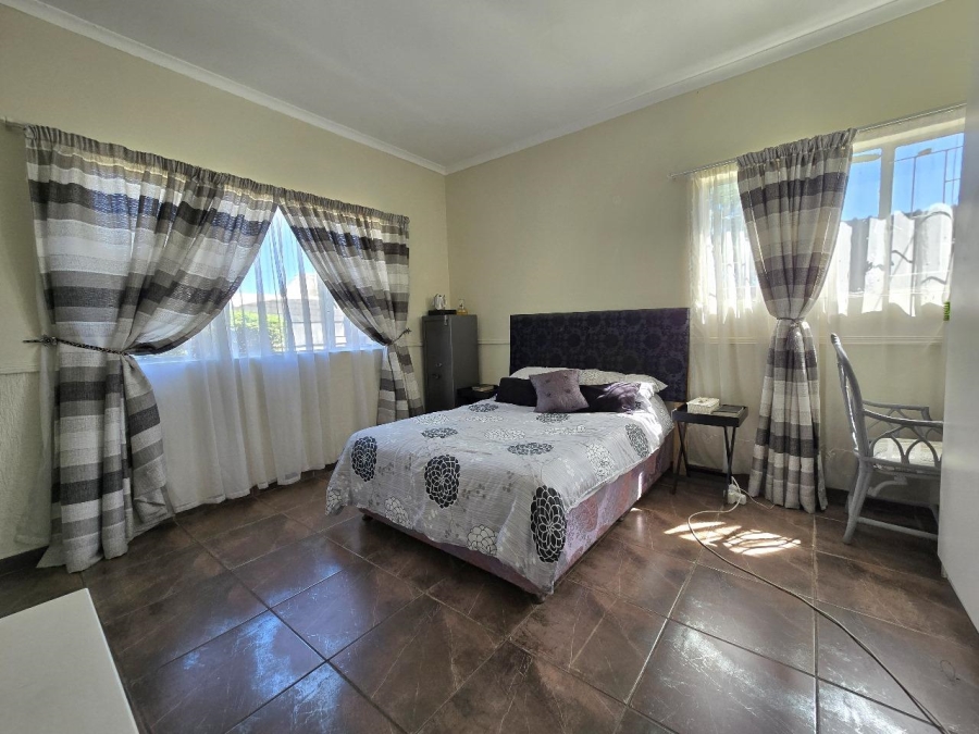 3 Bedroom Property for Sale in General Albertspark Gauteng