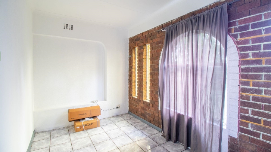 3 Bedroom Property for Sale in Mackenzie Park Gauteng