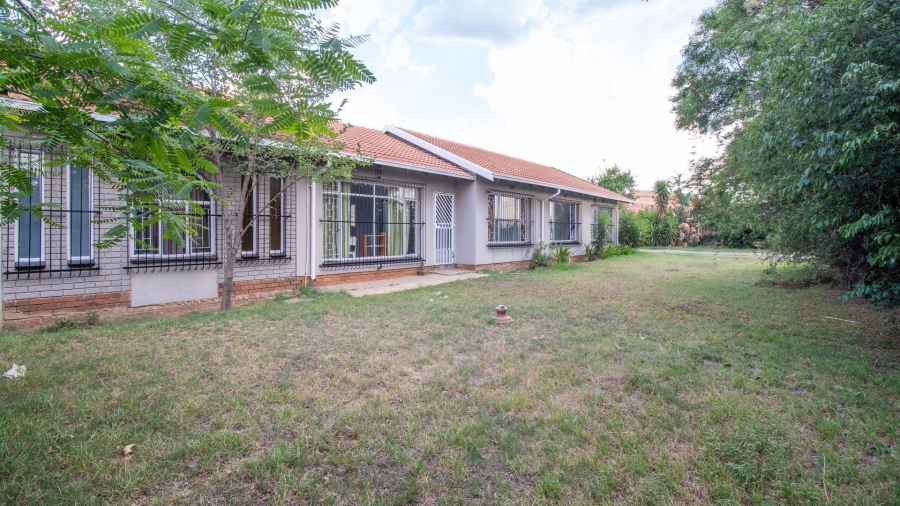 3 Bedroom Property for Sale in Mackenzie Park Gauteng