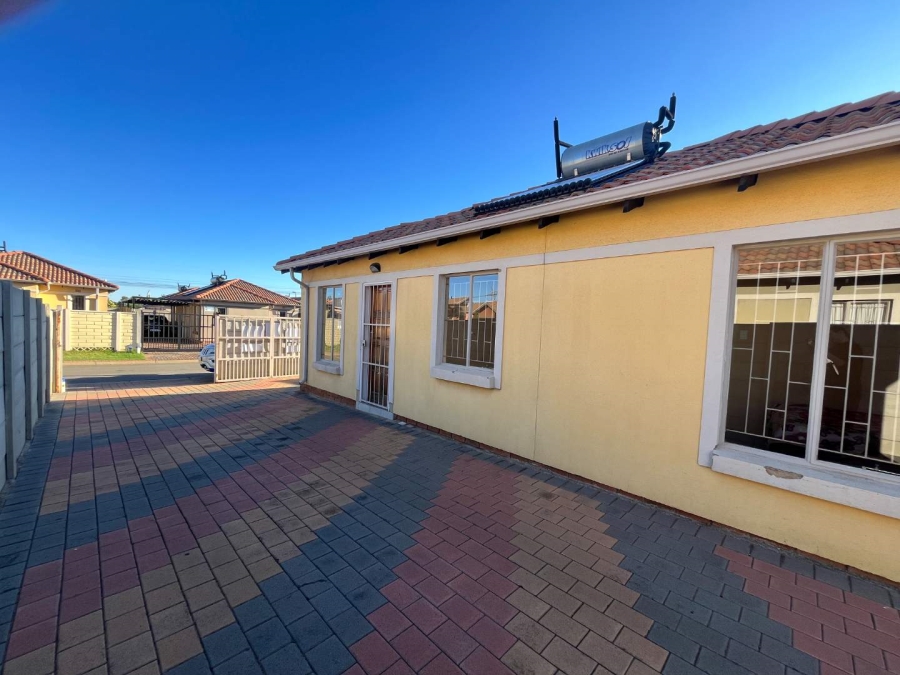 3 Bedroom Property for Sale in Albertsdal Gauteng