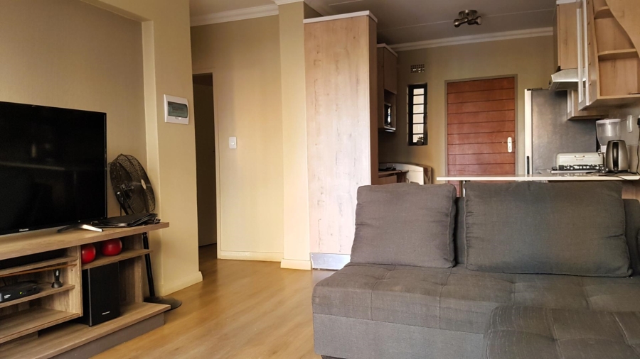 2 Bedroom Property for Sale in Roodeplaat Gauteng