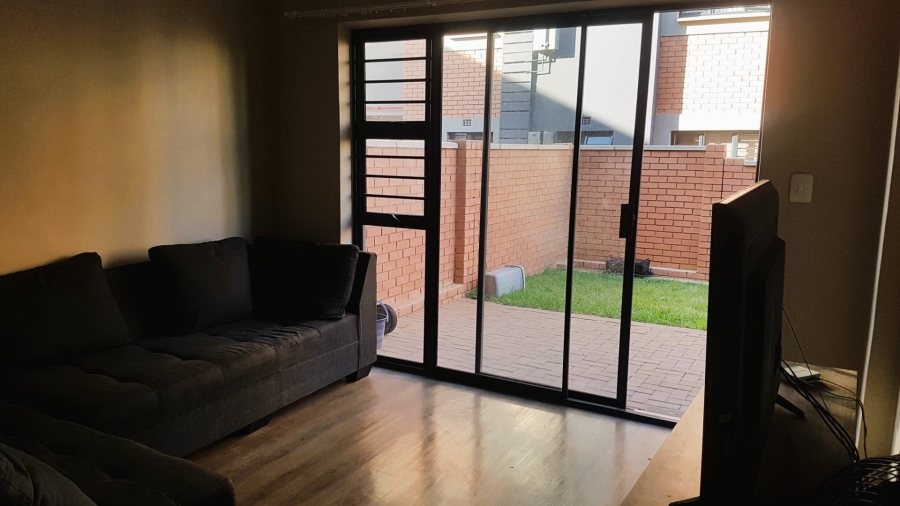 2 Bedroom Property for Sale in Roodeplaat Gauteng