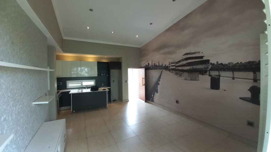 2 Bedroom Property for Sale in Glen Marais Gauteng