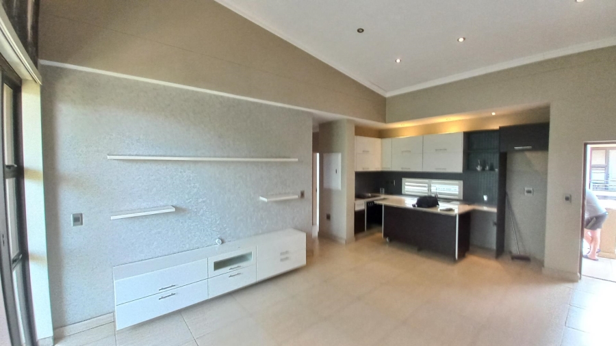 2 Bedroom Property for Sale in Glen Marais Gauteng