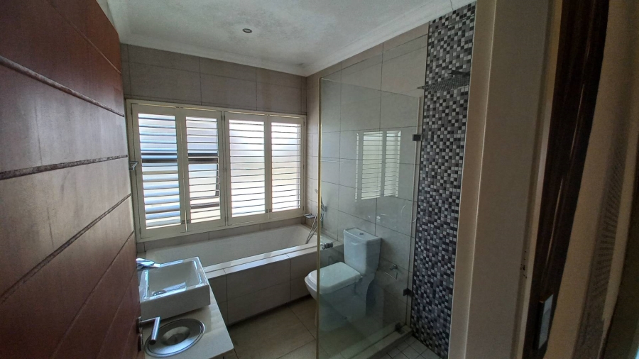 2 Bedroom Property for Sale in Glen Marais Gauteng