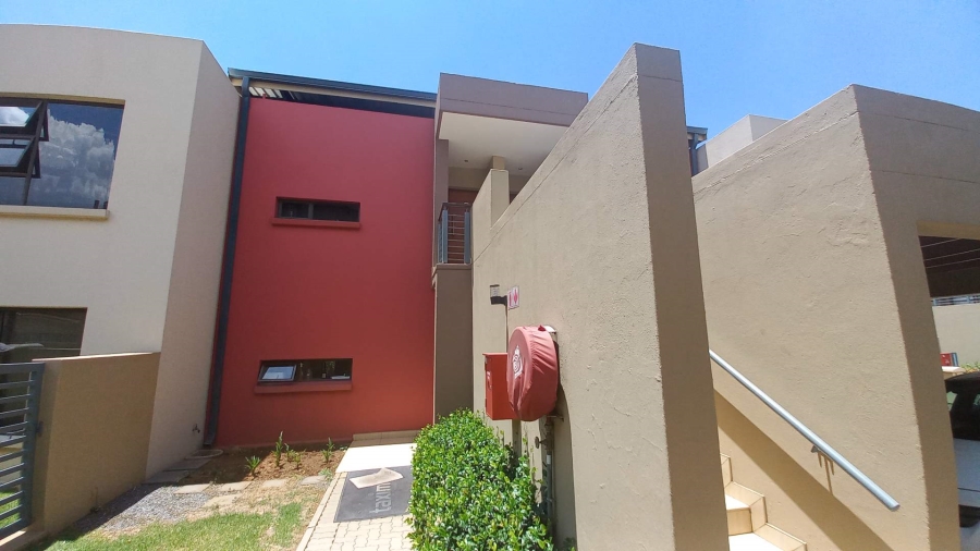 2 Bedroom Property for Sale in Glen Marais Gauteng