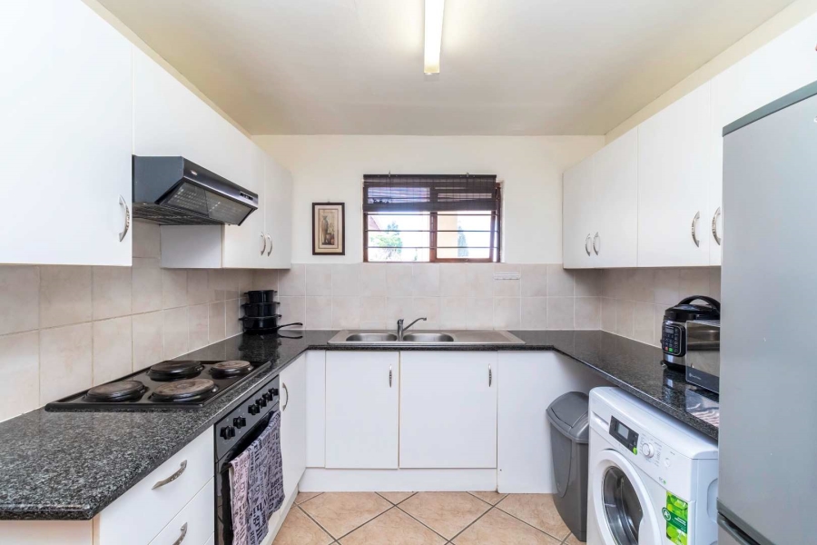 1 Bedroom Property for Sale in Broadacres Gauteng