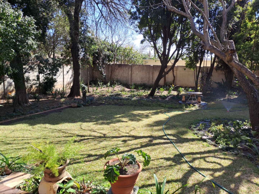 5 Bedroom Property for Sale in Orchards Gauteng