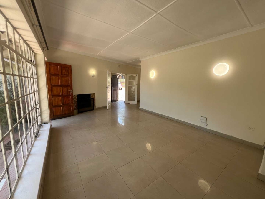 To Let 3 Bedroom Property for Rent in Bryanston Gauteng