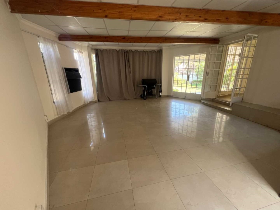 To Let 3 Bedroom Property for Rent in Bryanston Gauteng