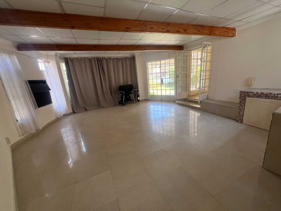 To Let 3 Bedroom Property for Rent in Bryanston Gauteng