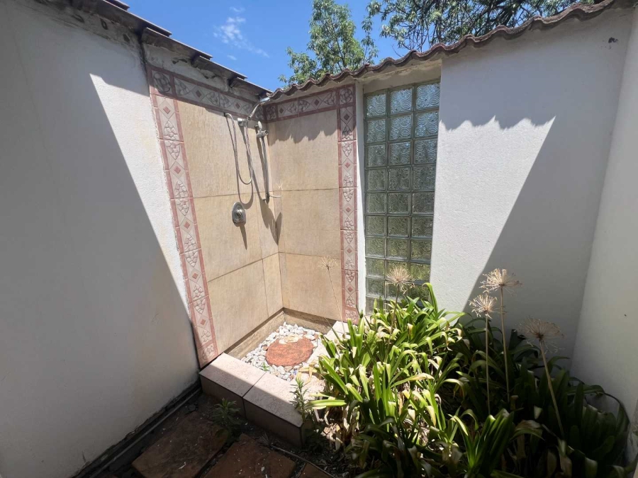 To Let 3 Bedroom Property for Rent in Bryanston Gauteng