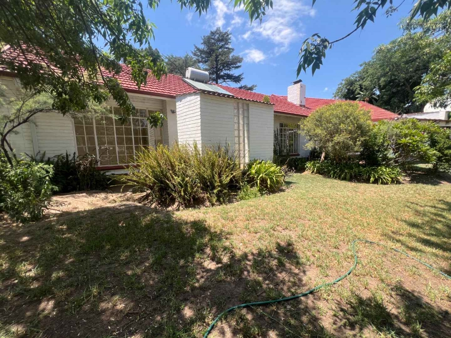 To Let 3 Bedroom Property for Rent in Bryanston Gauteng