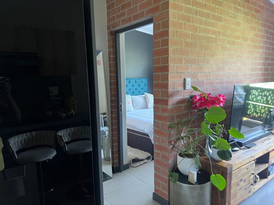 To Let 1 Bedroom Property for Rent in Crowthorne AH Gauteng