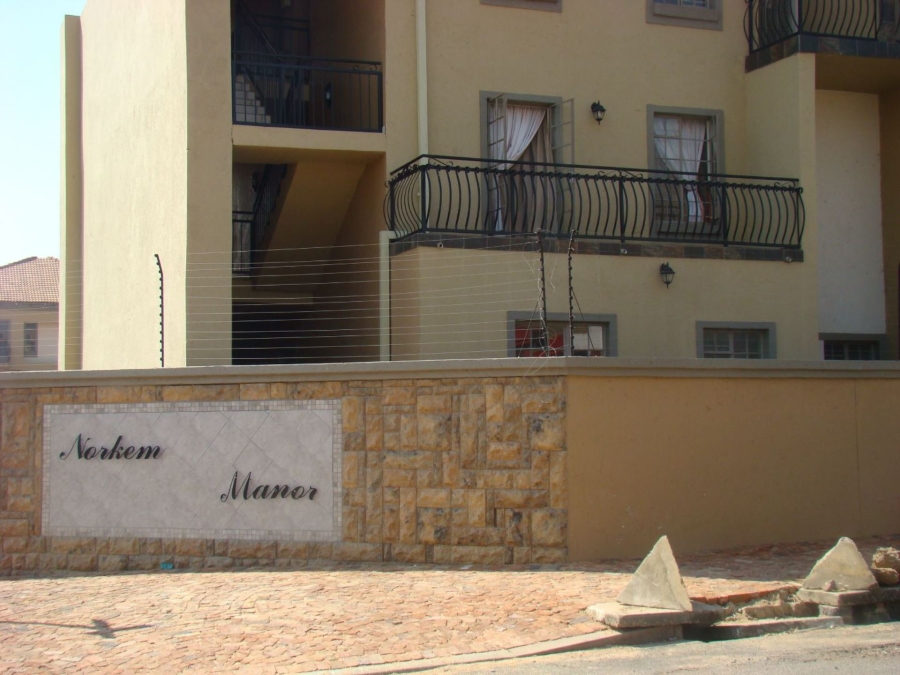 1 Bedroom Property for Sale in Norkem Park Gauteng