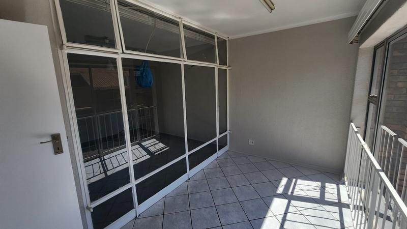 2 Bedroom Property for Sale in Brackendowns Gauteng