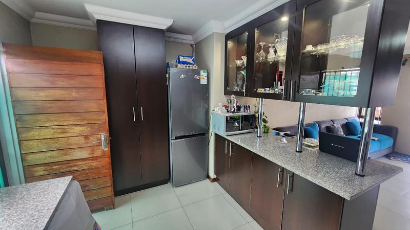 2 Bedroom Property for Sale in Brackendowns Gauteng