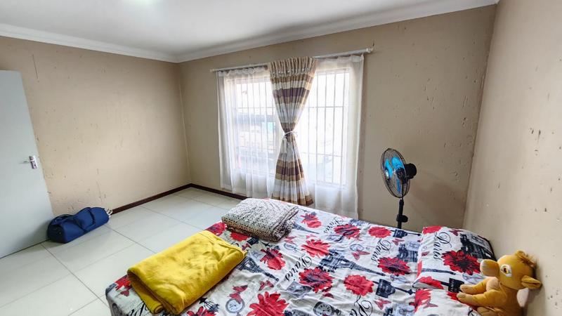 2 Bedroom Property for Sale in Brackendowns Gauteng