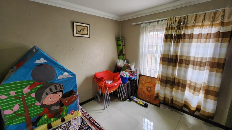 2 Bedroom Property for Sale in Brackendowns Gauteng