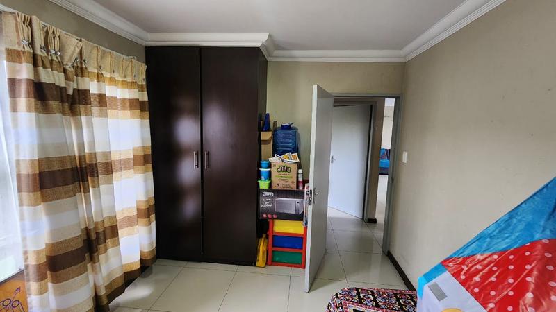 2 Bedroom Property for Sale in Brackendowns Gauteng