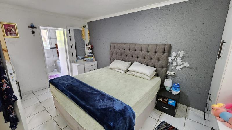 2 Bedroom Property for Sale in Bassonia Rock Gauteng