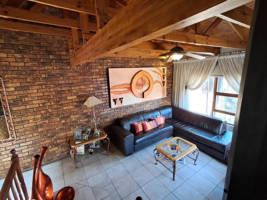 3 Bedroom Property for Sale in Mulbarton Gauteng