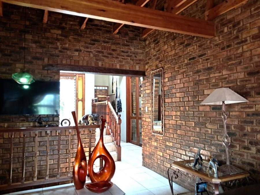 3 Bedroom Property for Sale in Mulbarton Gauteng