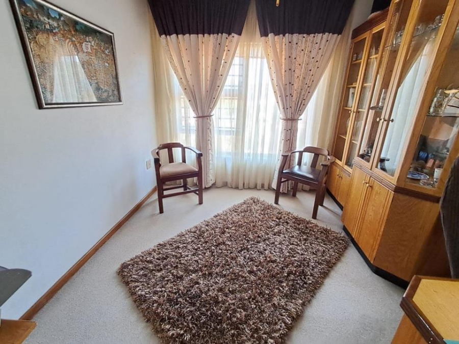 3 Bedroom Property for Sale in Mulbarton Gauteng