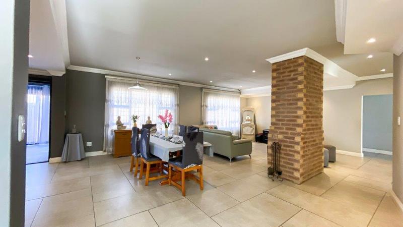 3 Bedroom Property for Sale in Brackenhurst Gauteng