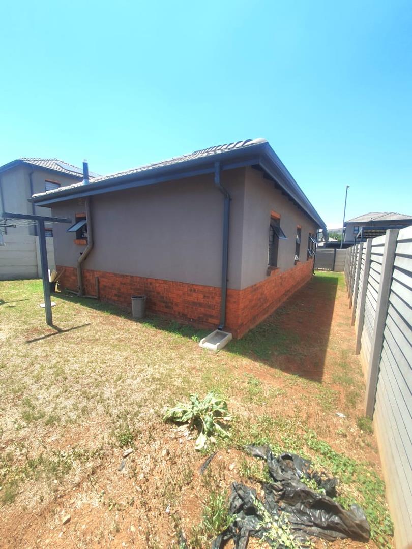 3 Bedroom Property for Sale in Andeon Gauteng