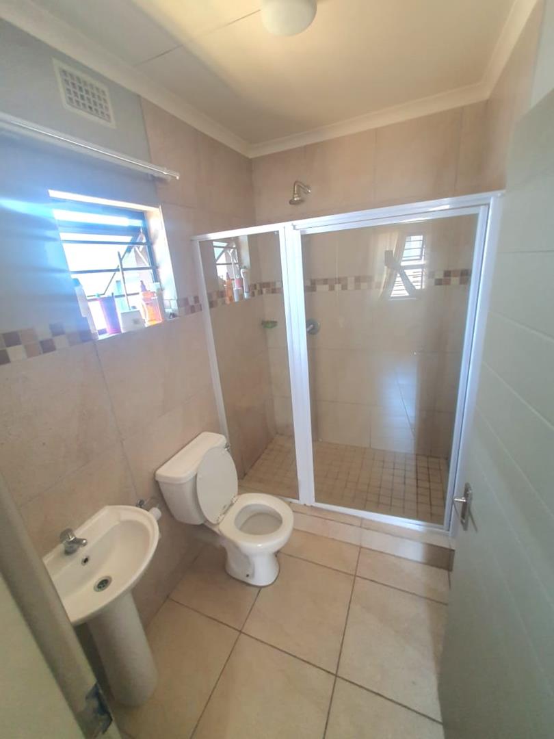 3 Bedroom Property for Sale in Andeon Gauteng