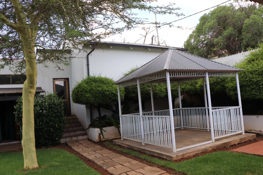 2 Bedroom Property for Sale in Westdene Gauteng