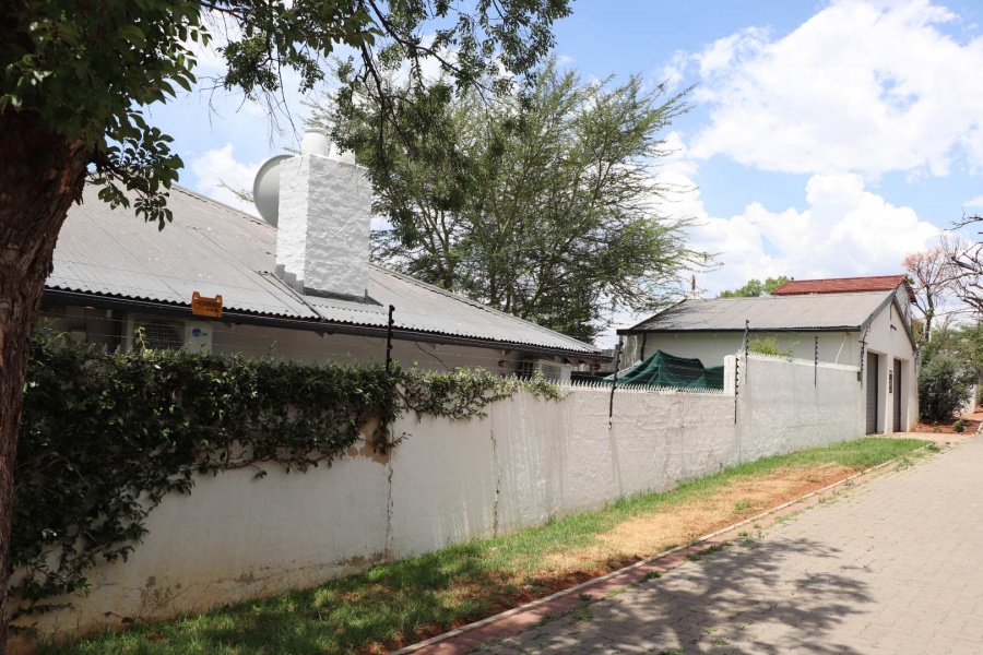 2 Bedroom Property for Sale in Westdene Gauteng