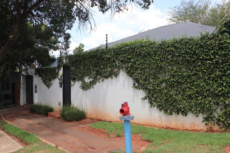 2 Bedroom Property for Sale in Westdene Gauteng