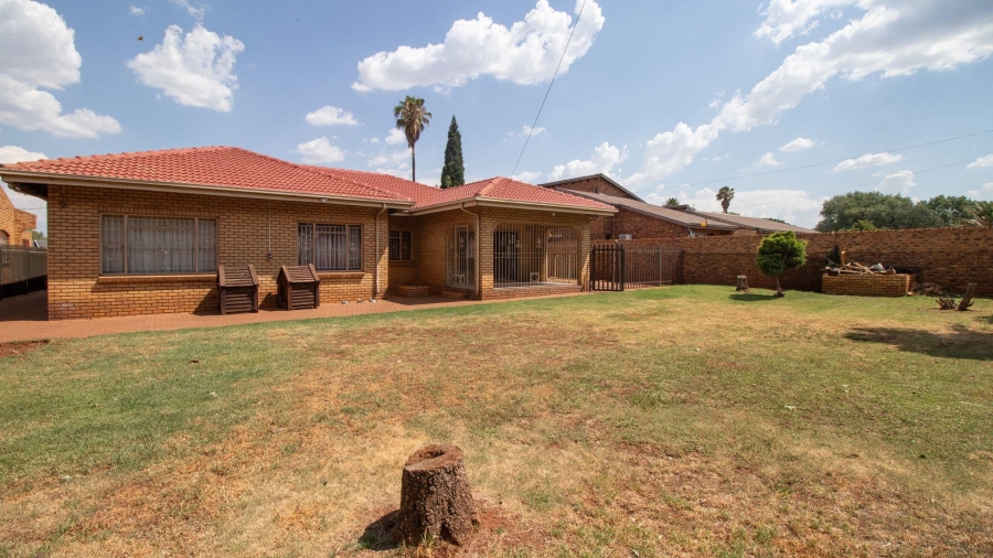 4 Bedroom Property for Sale in Bakerton Gauteng