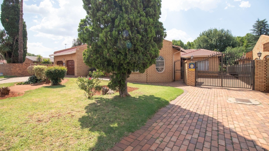 4 Bedroom Property for Sale in Bakerton Gauteng