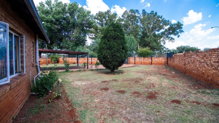 4 Bedroom Property for Sale in Bakerton Gauteng