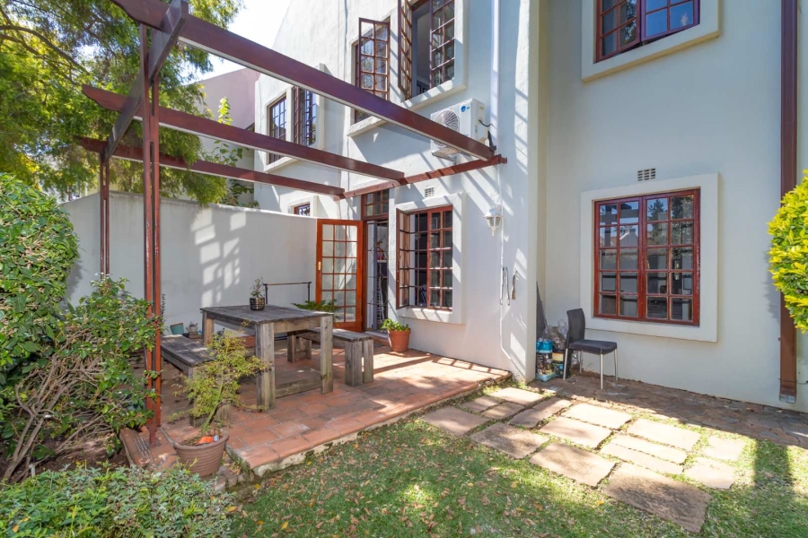 3 Bedroom Property for Sale in Bryanston Gauteng