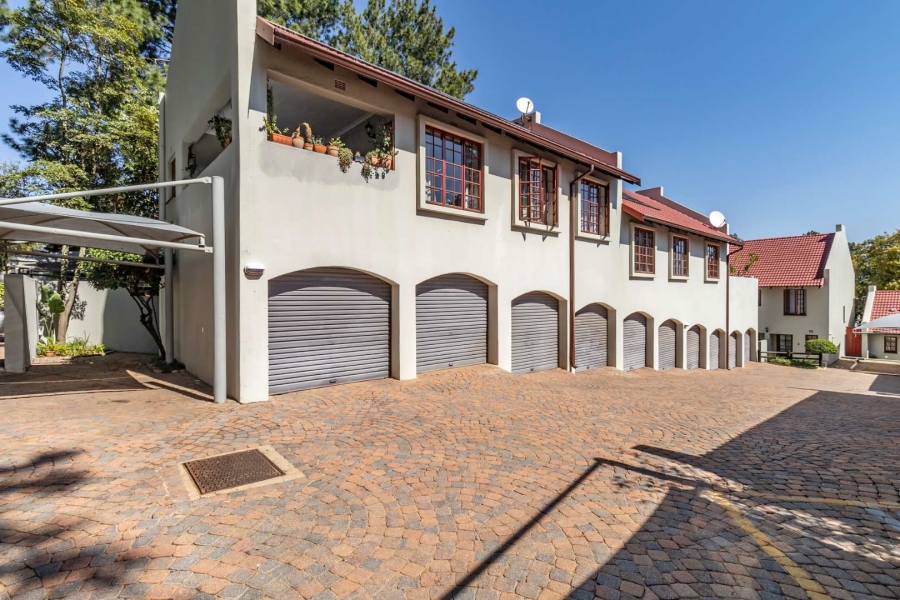 3 Bedroom Property for Sale in Bryanston Gauteng