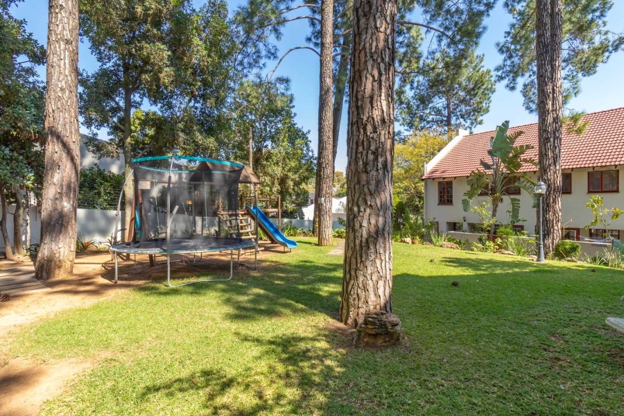 3 Bedroom Property for Sale in Bryanston Gauteng