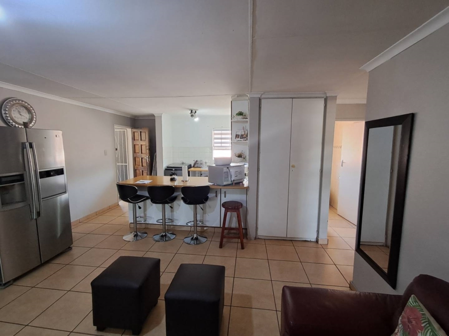 2 Bedroom Property for Sale in Meredale Gauteng