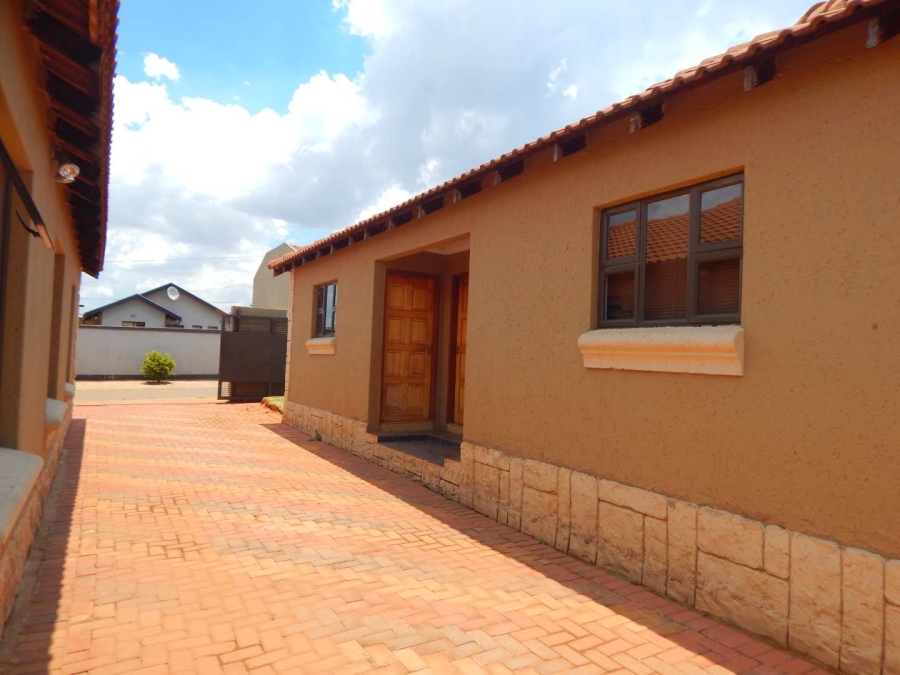 3 Bedroom Property for Sale in Doornkop Gauteng